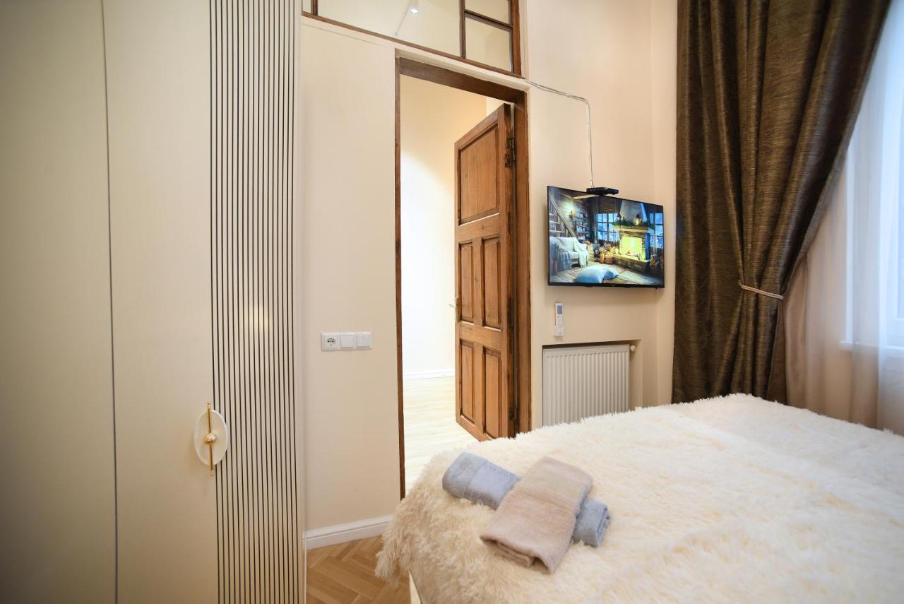 City Lux Hotel Tbilisi Exterior photo