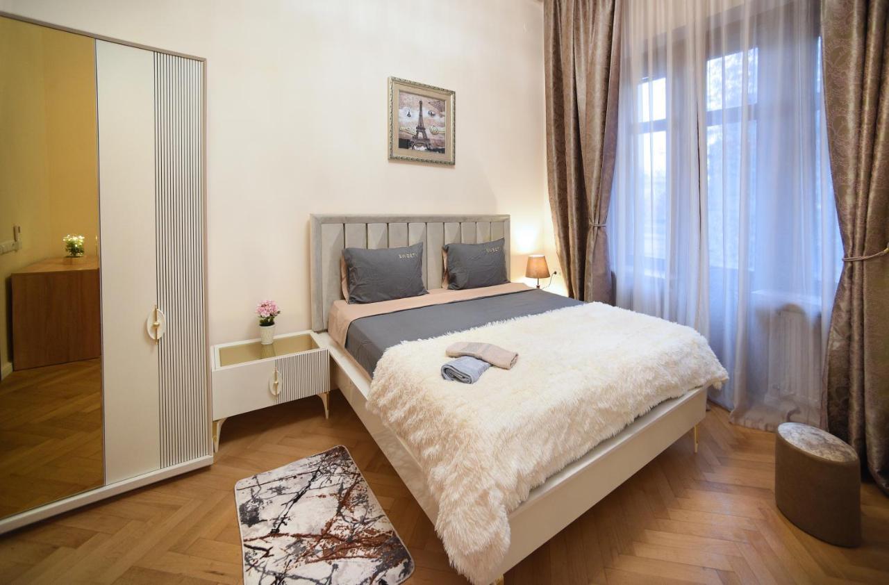 City Lux Hotel Tbilisi Exterior photo