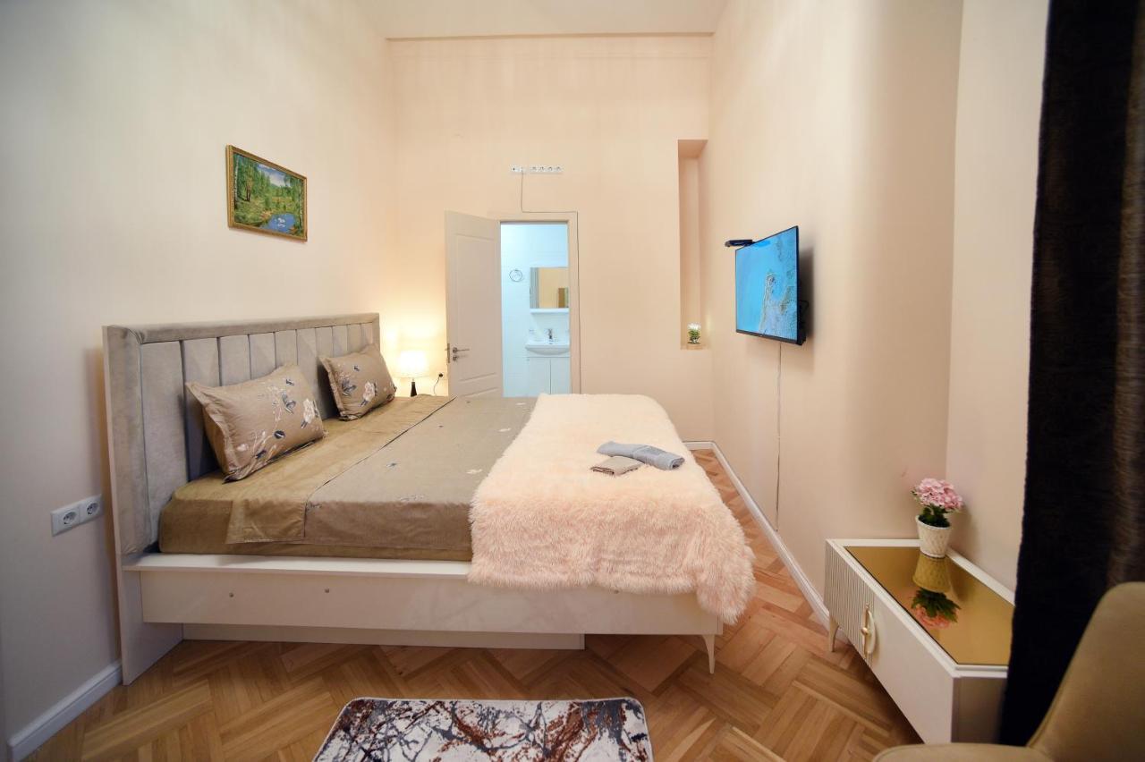 City Lux Hotel Tbilisi Exterior photo
