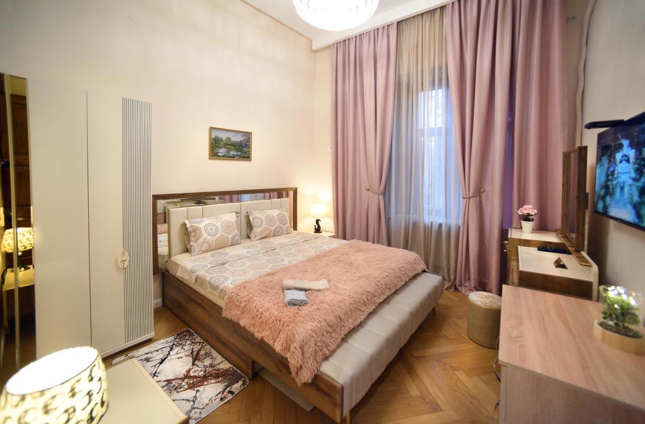 City Lux Hotel Tbilisi Exterior photo