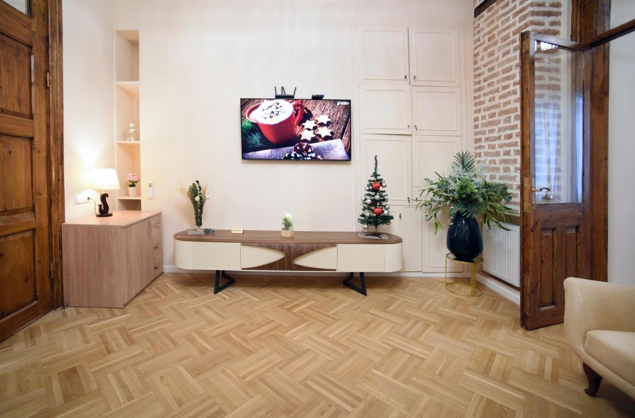 City Lux Hotel Tbilisi Exterior photo